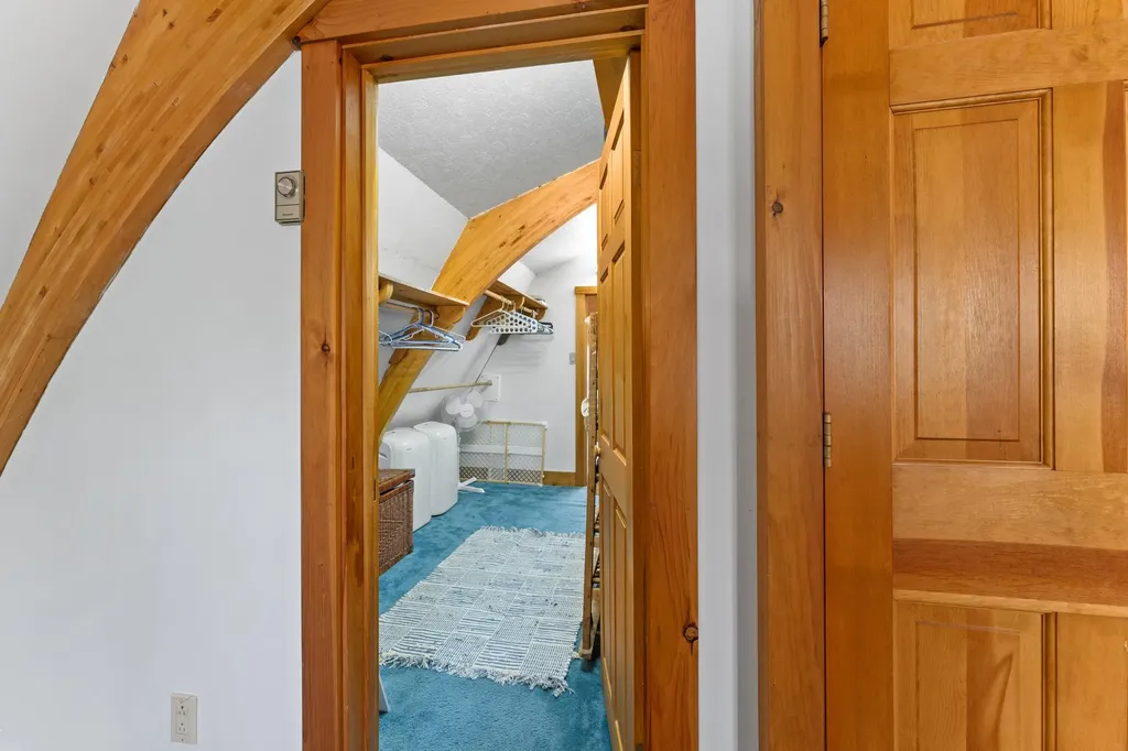 6 Abenaki Road Boothbay Harbor ME 04538
