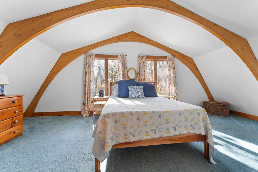 6 Abenaki Road Boothbay Harbor ME 04538