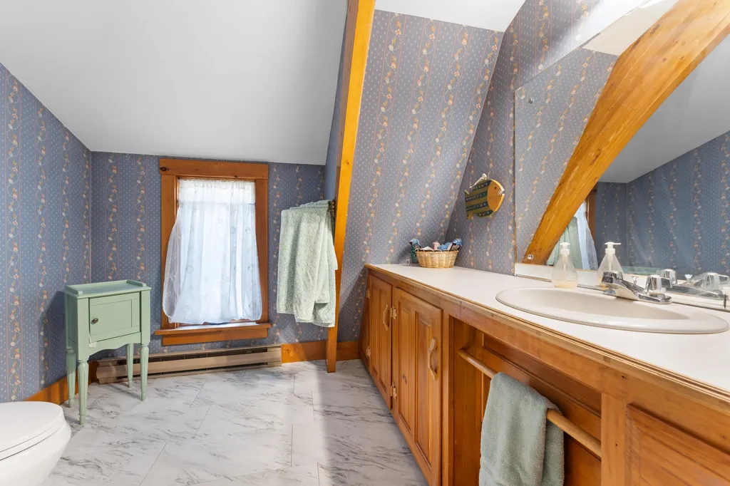 6 Abenaki Road Boothbay Harbor ME 04538