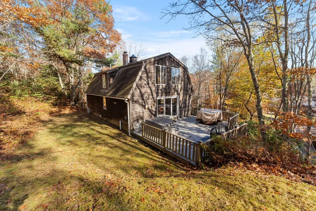 6 Abenaki Road Boothbay Harbor ME 04538