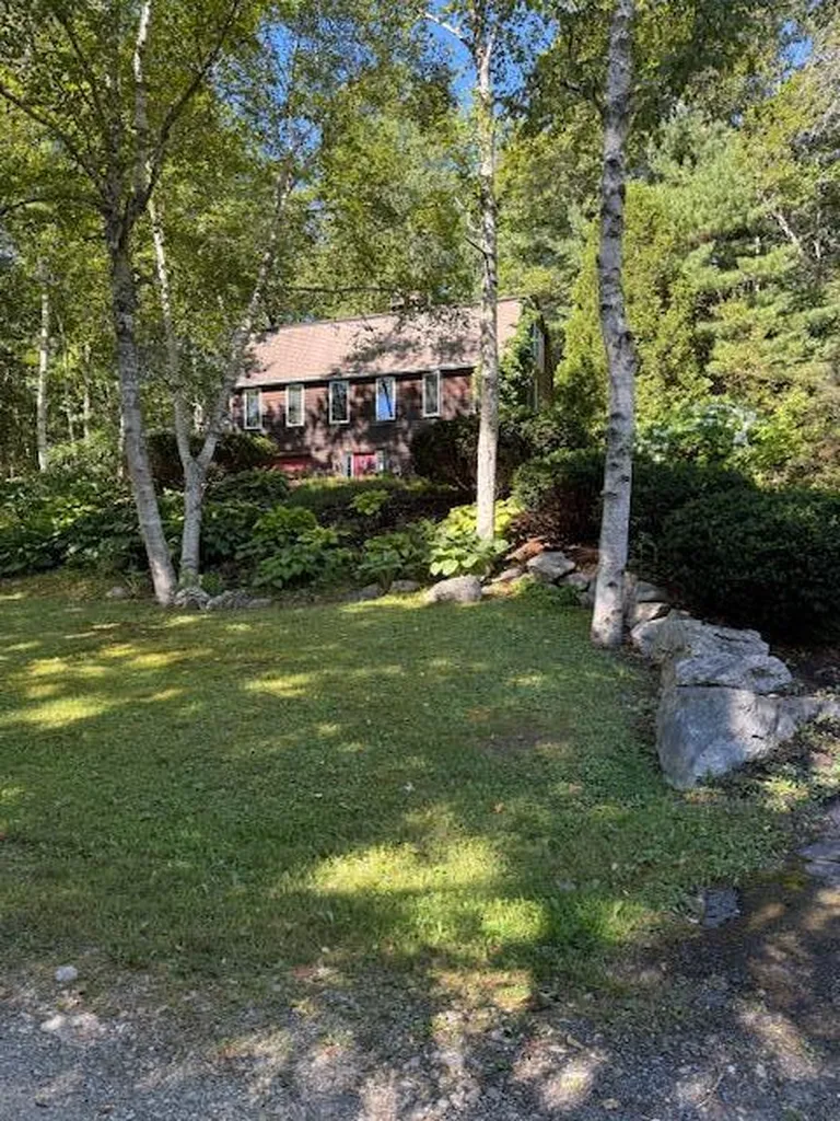 6 Abenaki Road Boothbay Harbor ME 04538