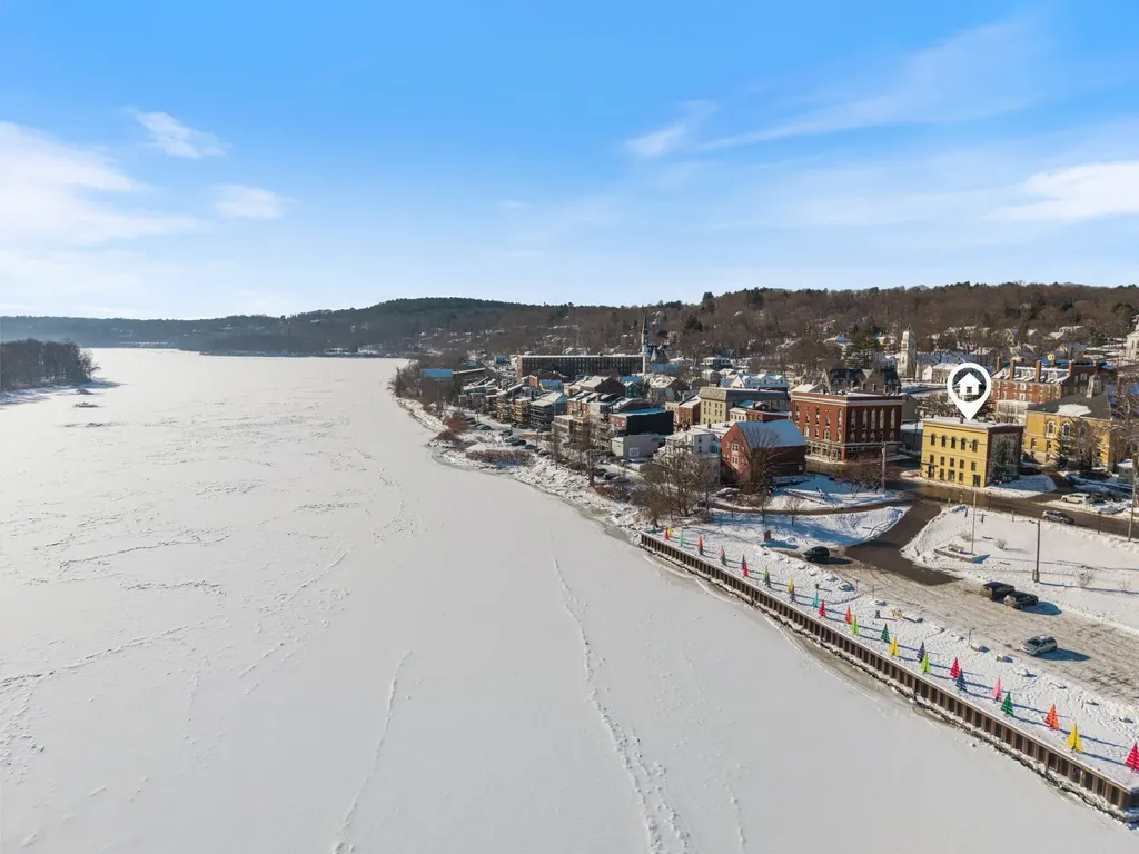 89 Water Street Hallowell ME 04347