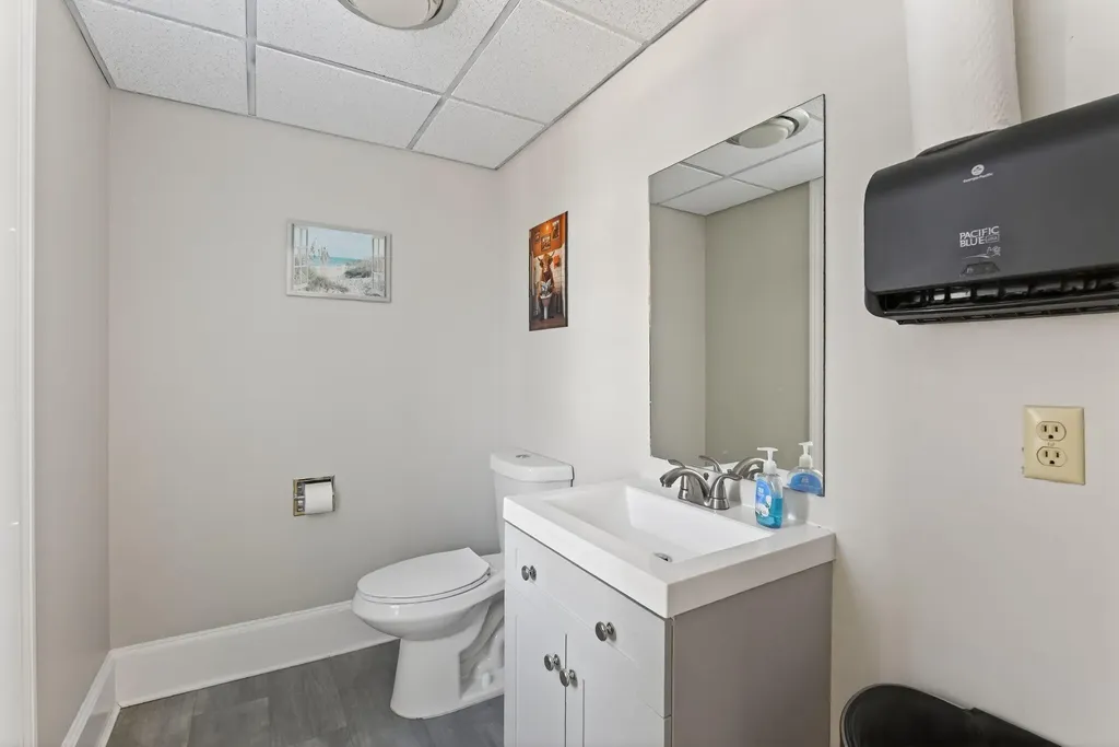 190 Main Street Saco ME 04072