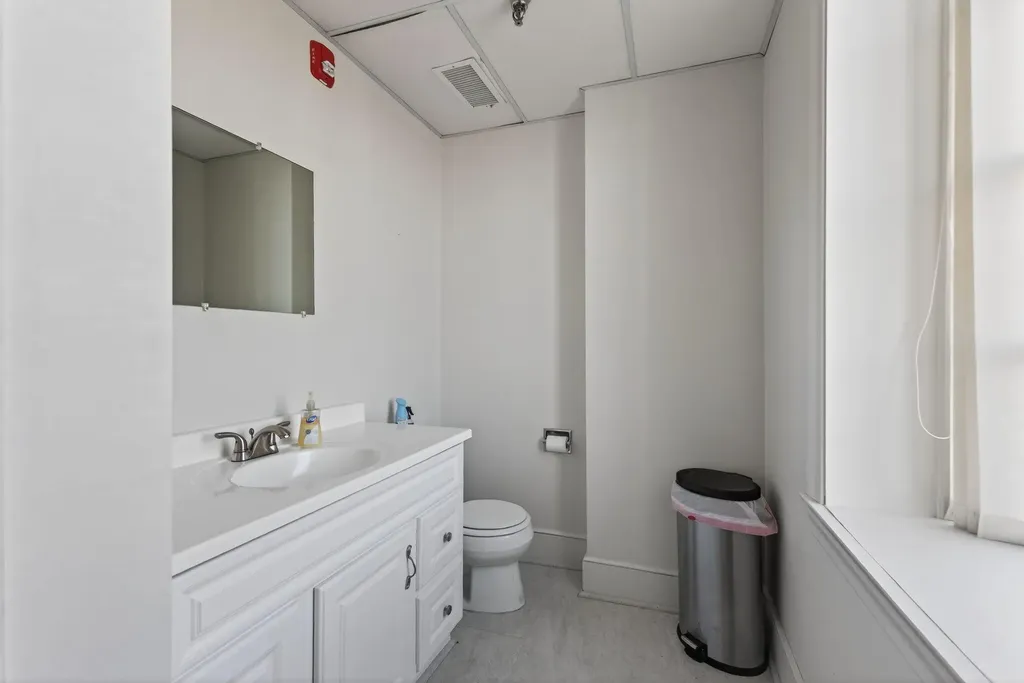 190 Main Street Saco ME 04072