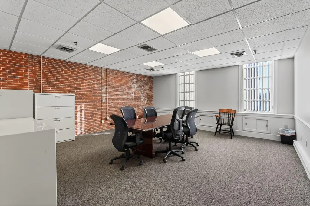 190 Main Street Saco ME 04072