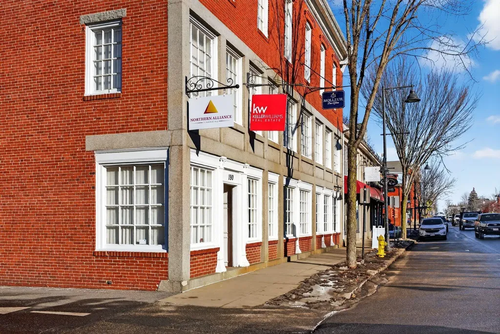 190 Main Street Saco ME 04072