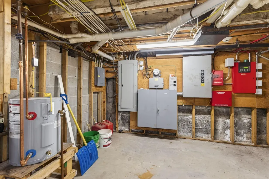 190 Main Street Saco ME 04072