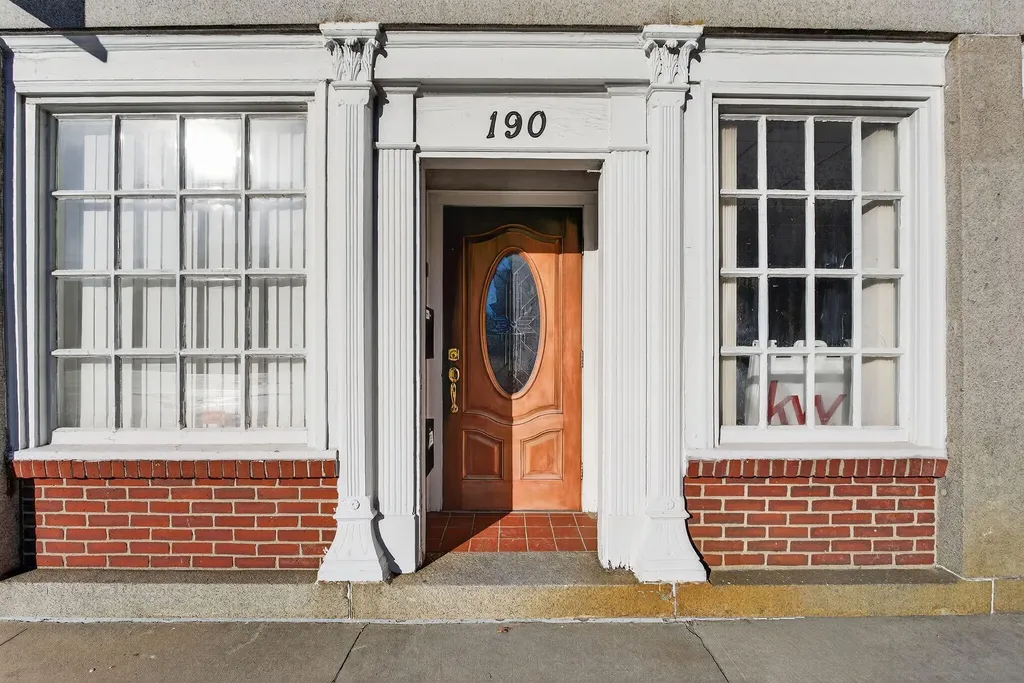 190 Main Street Saco ME 04072