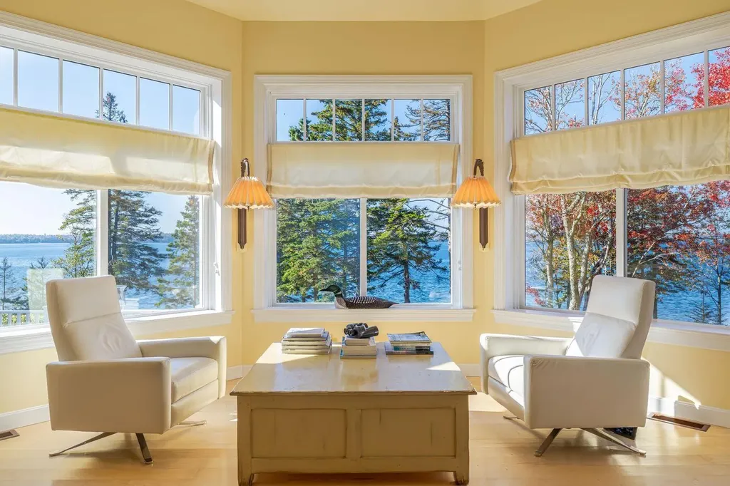 75 Old Cove Lane Brooklin ME 04616