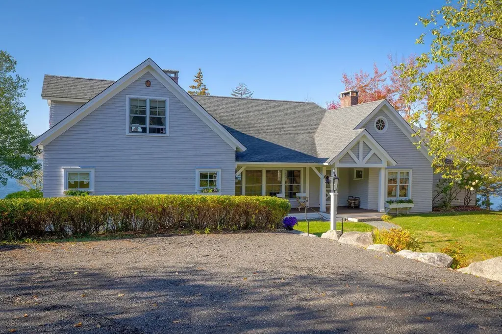 75 Old Cove Lane Brooklin ME 04616