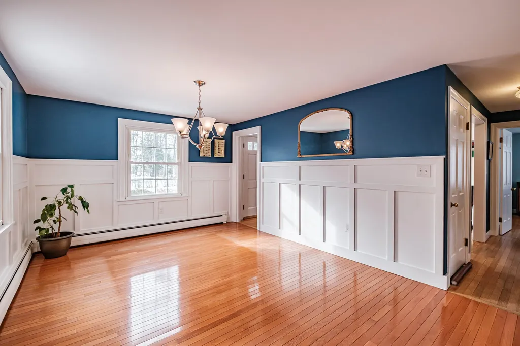 6 Woodside Drive Cumberland ME 04021