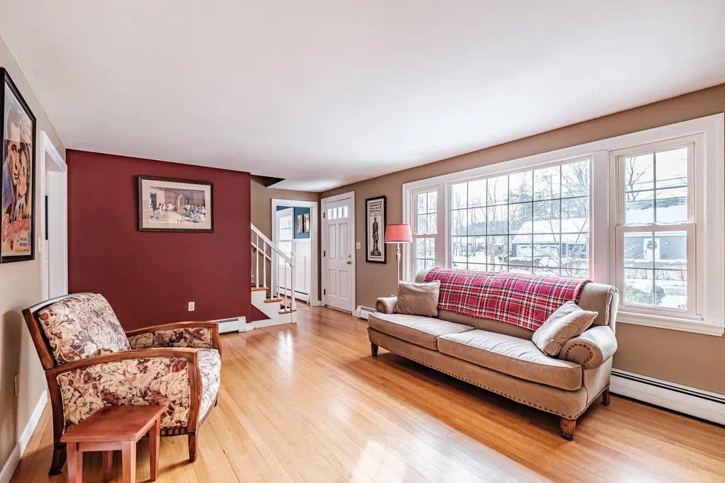 6 Woodside Drive Cumberland ME 04021