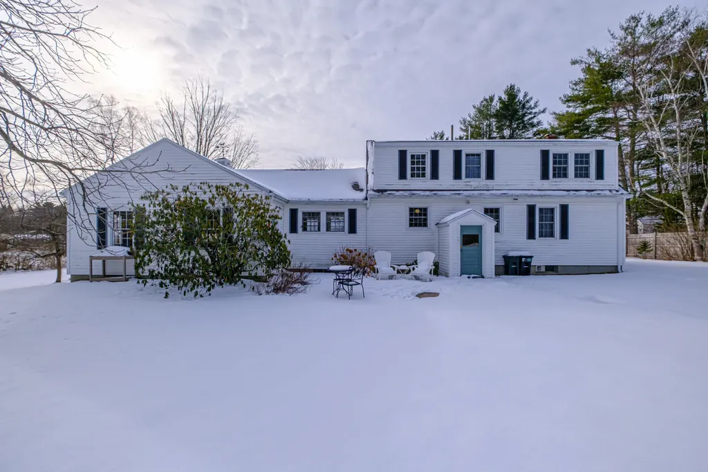 6 Woodside Drive Cumberland ME 04021