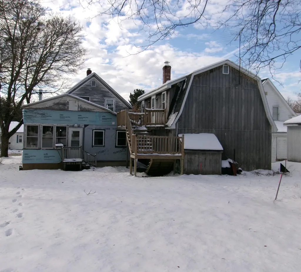 6 Morgan Street Lincoln ME 04457