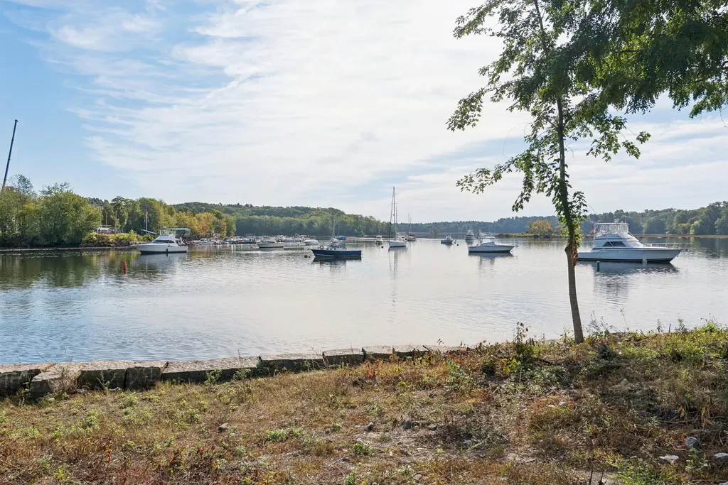 7 Isle Avenue Saco ME 04072