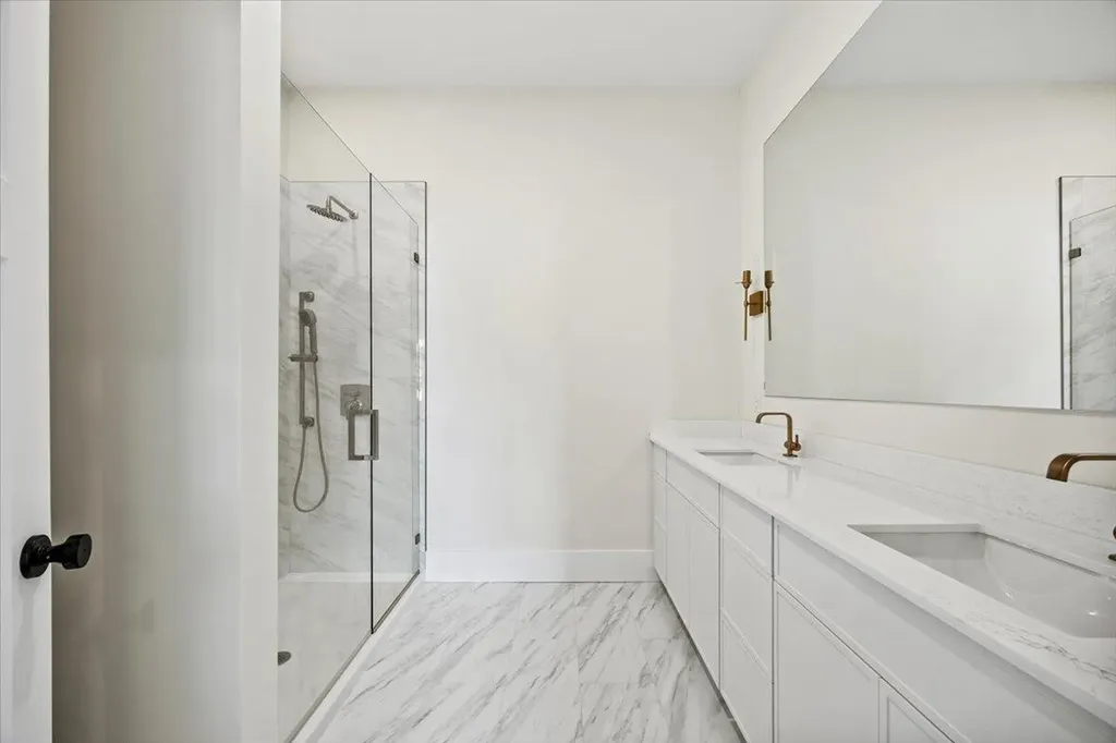 7 Isle Avenue Saco ME 04072