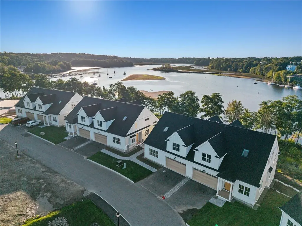 7 Isle Avenue Saco ME 04072