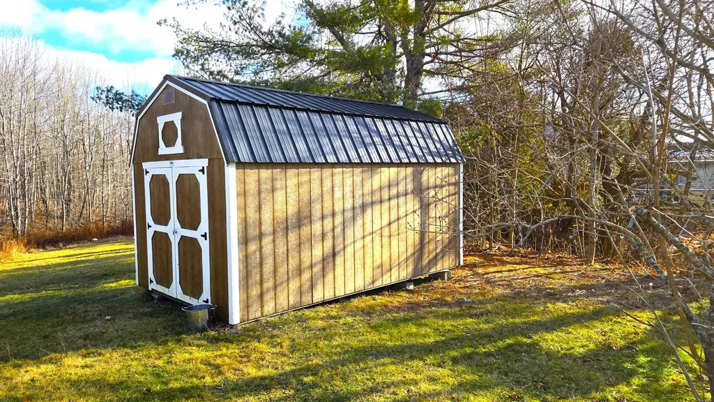 29 Porter Street Searsport ME 04974