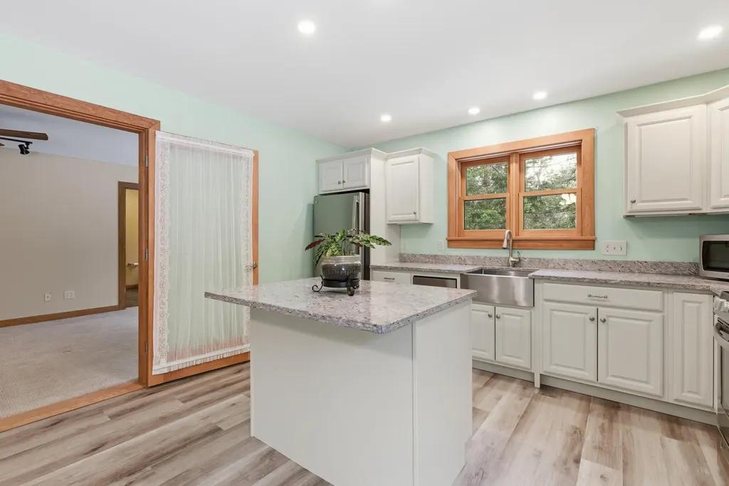 5 Arrowhead Ridge Road Freeport ME 04032