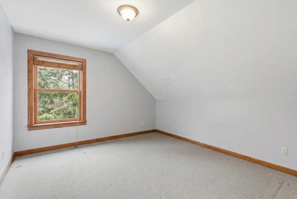 5 Arrowhead Ridge Road Freeport ME 04032