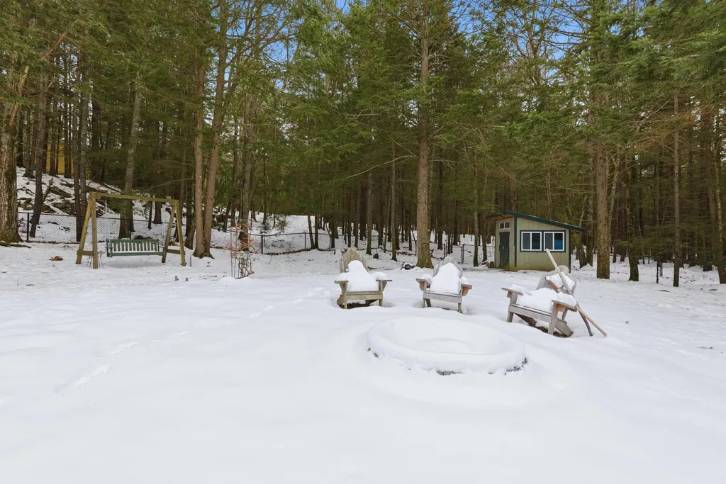 5 Arrowhead Ridge Road Freeport ME 04032