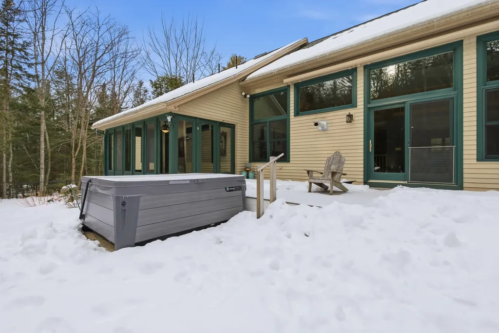 5 Arrowhead Ridge Road Freeport ME 04032