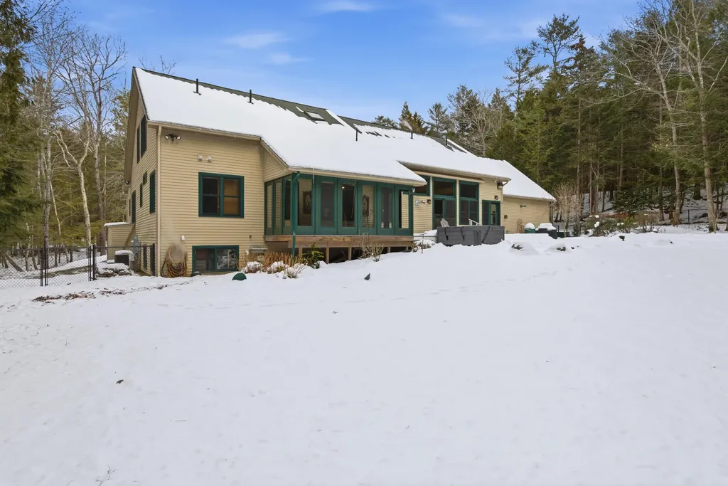 5 Arrowhead Ridge Road Freeport ME 04032