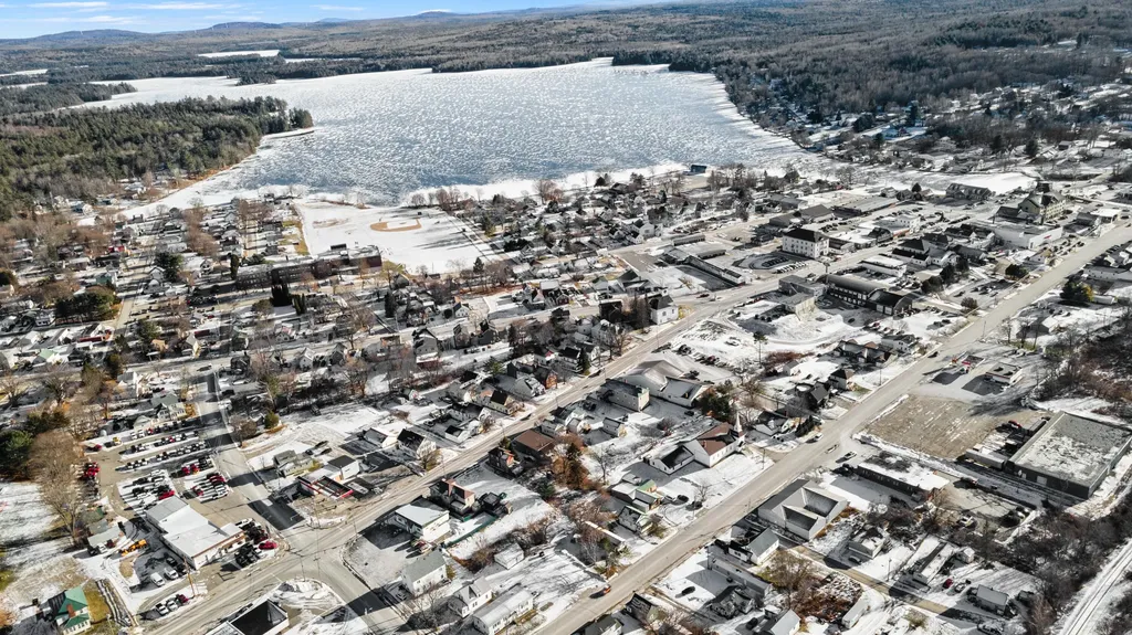 58 Fleming Street Lincoln ME 04457