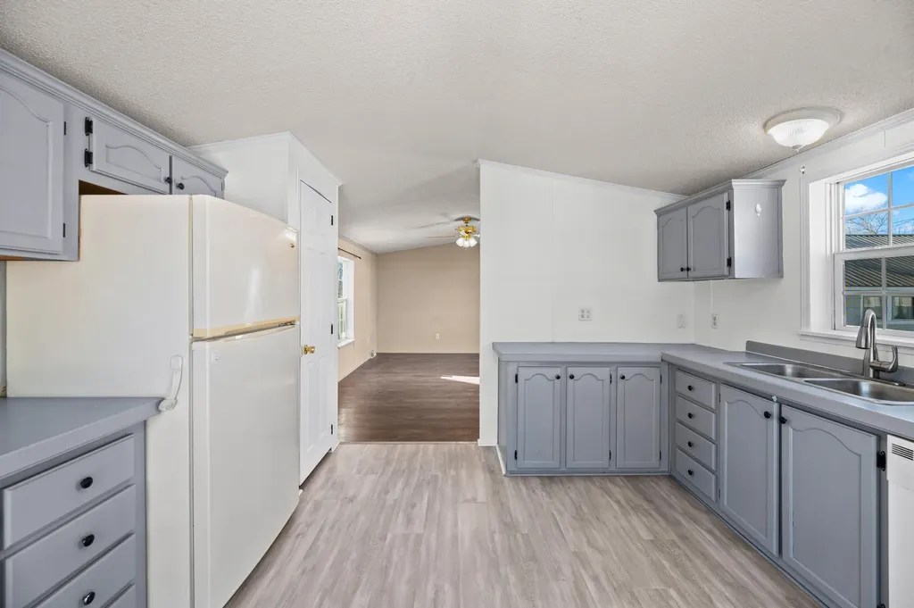 58 Fleming Street Lincoln ME 04457