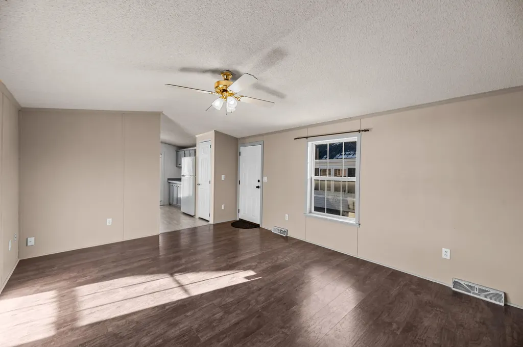 58 Fleming Street Lincoln ME 04457