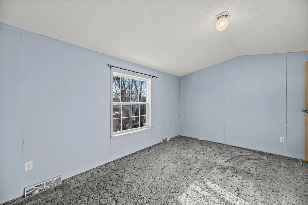 58 Fleming Street Lincoln ME 04457