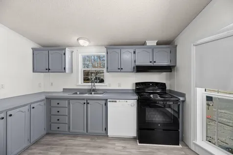 58 Fleming Street Lincoln ME 04457