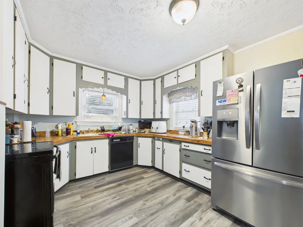 1616 Main Street Mapleton ME 04757