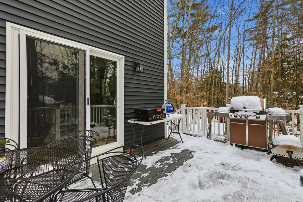 5 Long Lane Road Windham ME 04062