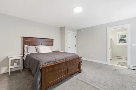 5 Long Lane Road Windham ME 04062