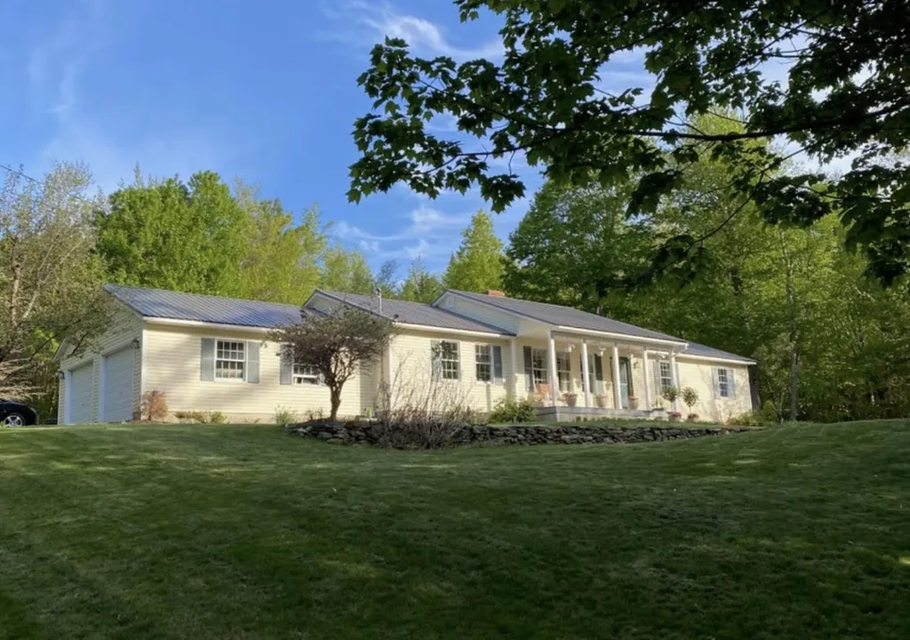 107 Mount Vista Drive Sidney ME 04330