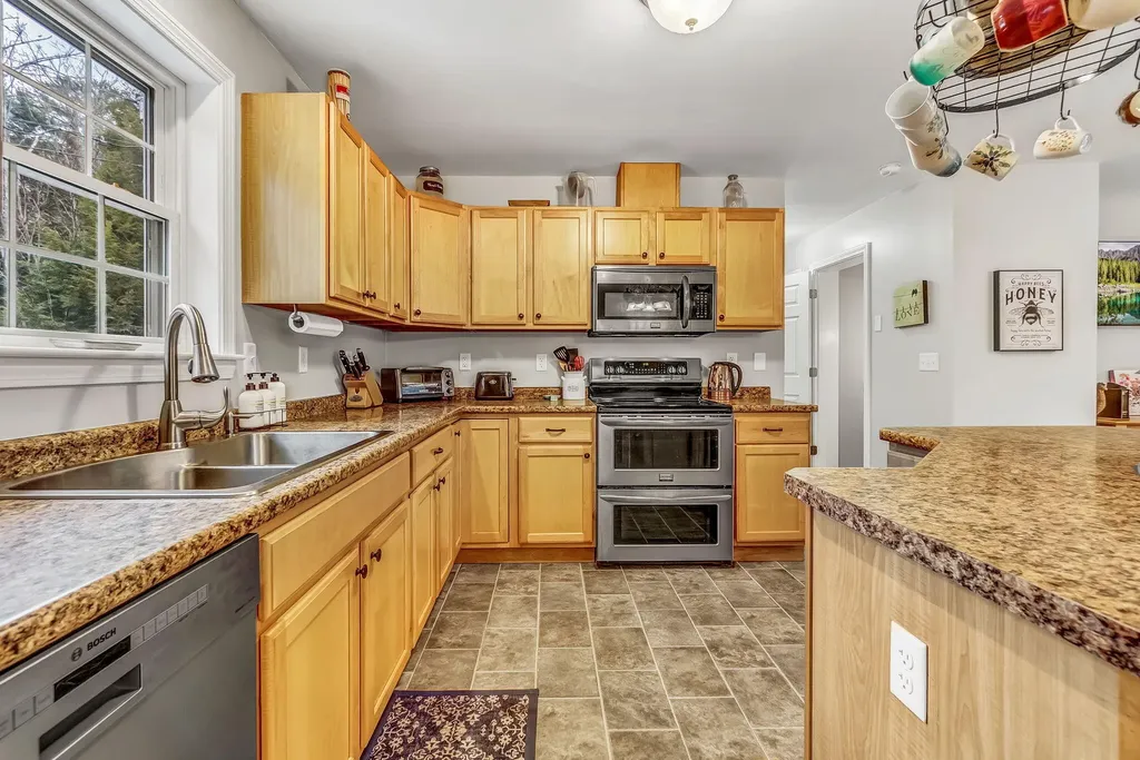 89 Boot Cove Lane Winthrop ME 04364