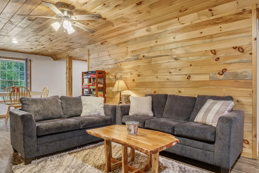 89 Boot Cove Lane Winthrop ME 04364
