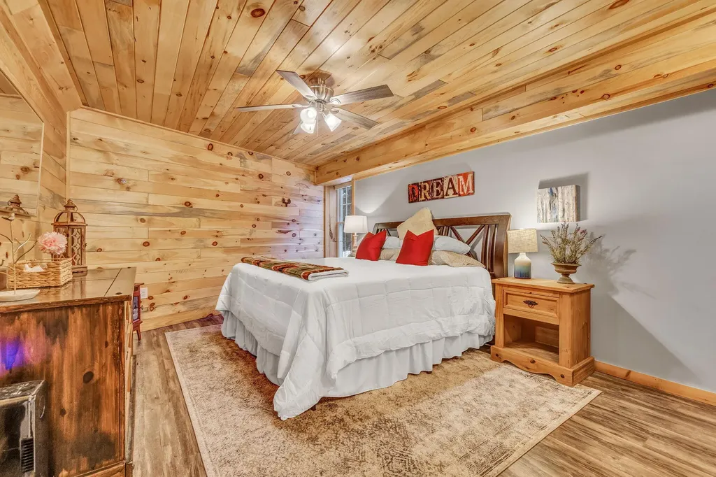 89 Boot Cove Lane Winthrop ME 04364