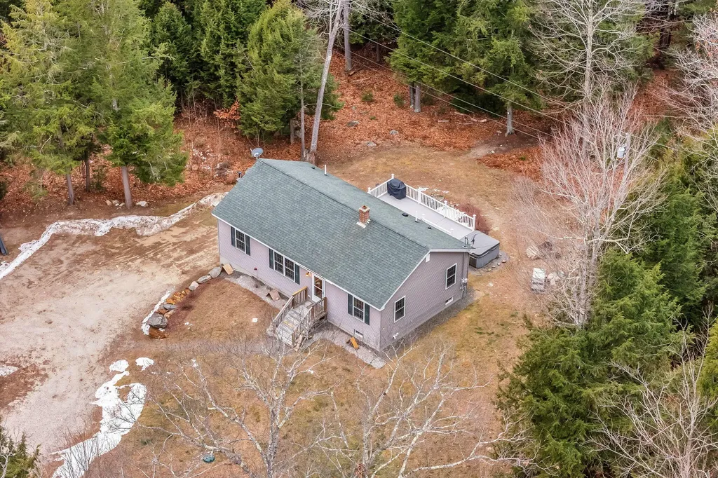 89 Boot Cove Lane Winthrop ME 04364