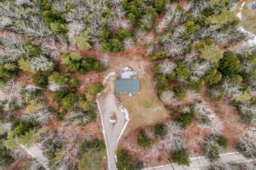 89 Boot Cove Lane Winthrop ME 04364