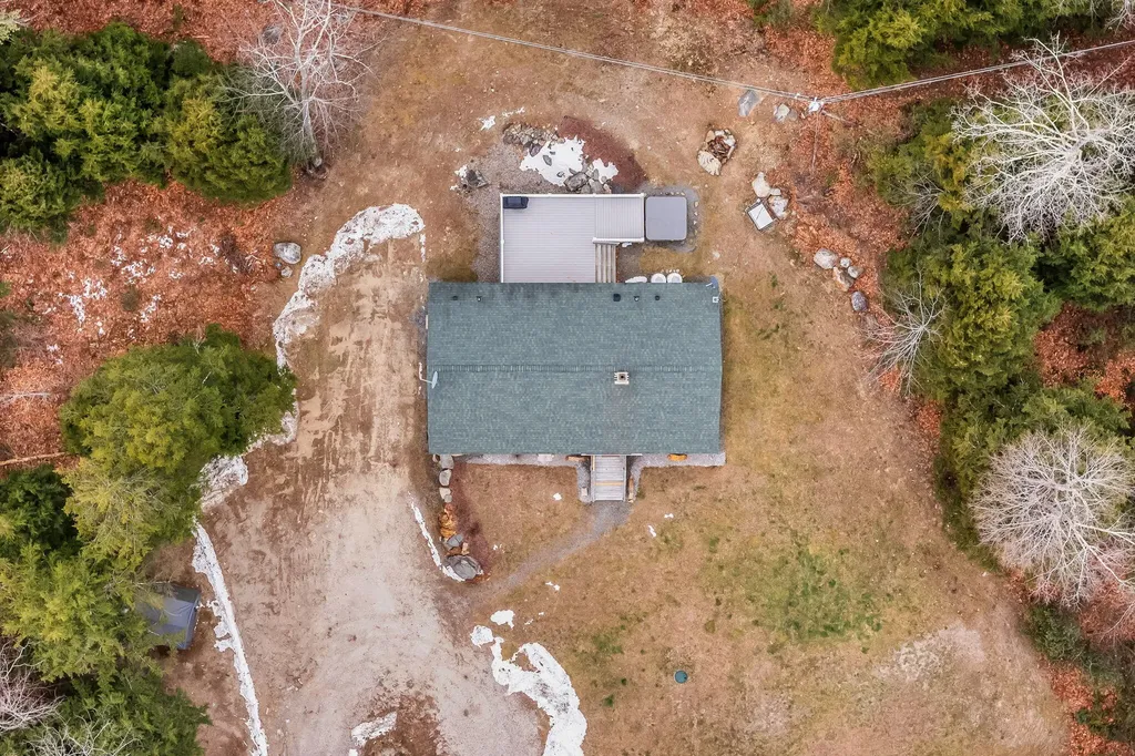 89 Boot Cove Lane Winthrop ME 04364