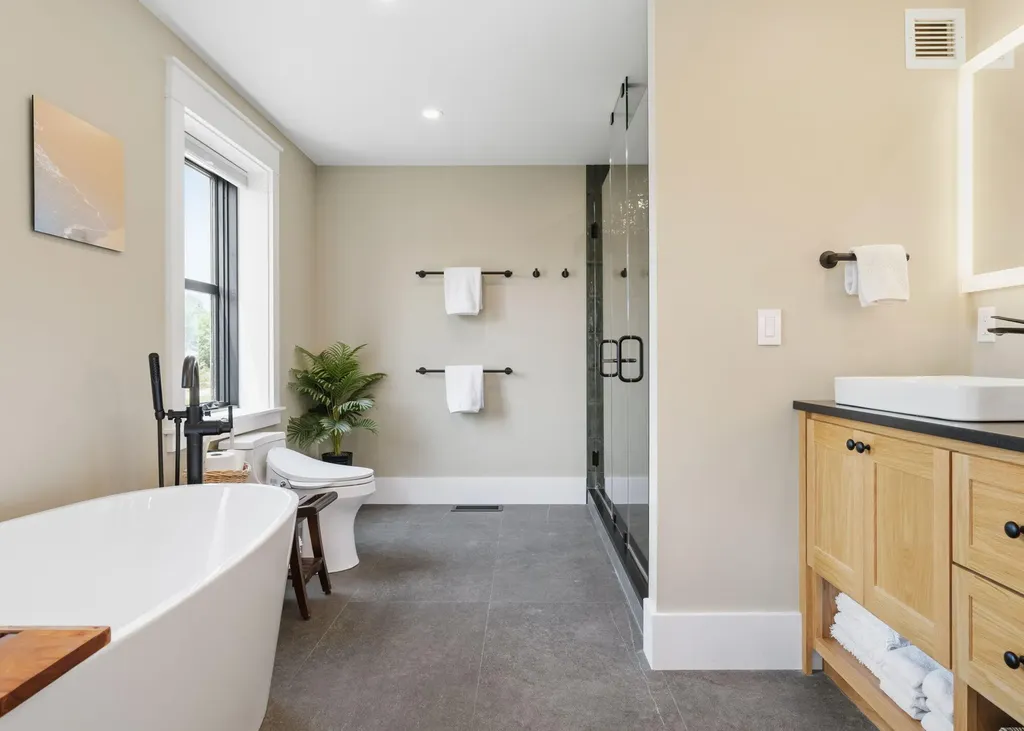 14 Oliver Lane Gorham ME 04038