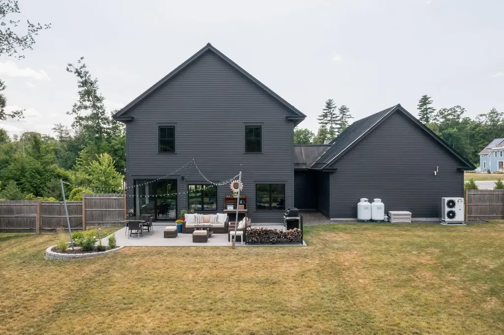 14 Oliver Lane Gorham ME 04038