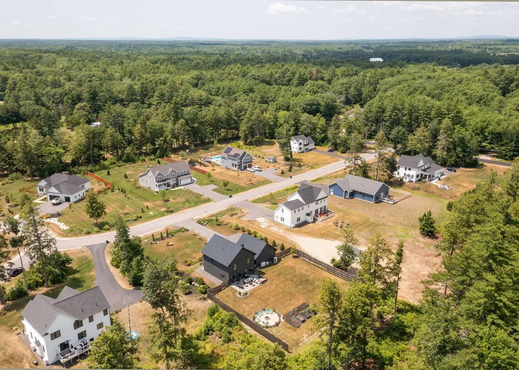 14 Oliver Lane Gorham ME 04038
