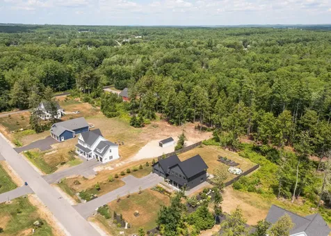 14 Oliver Lane Gorham ME 04038