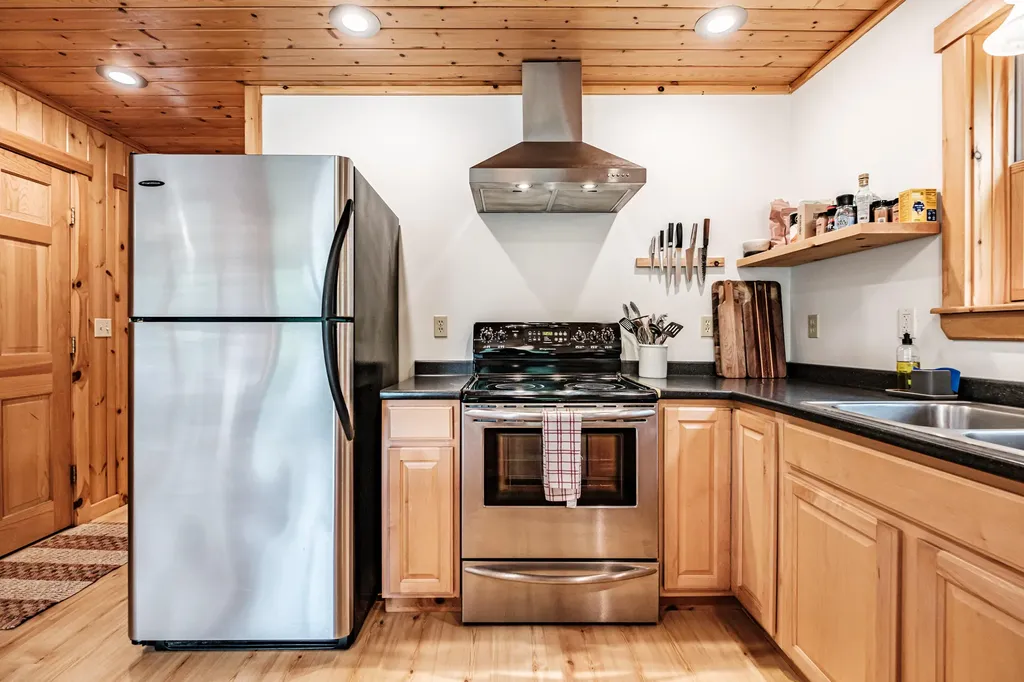 23 Countryside Lane Bethel ME 04217