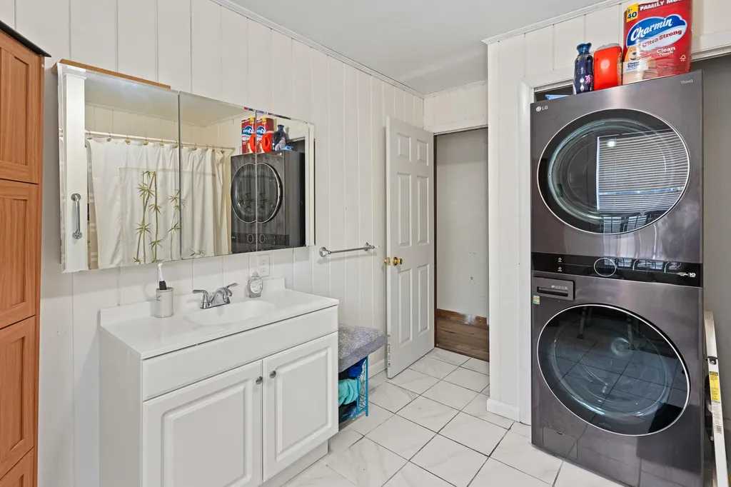 41 Frost Hill Avenue Lisbon ME 04252