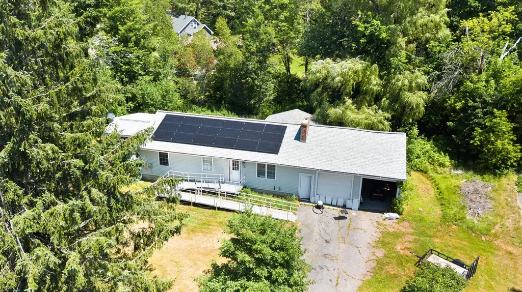 41 Frost Hill Avenue Lisbon ME 04252