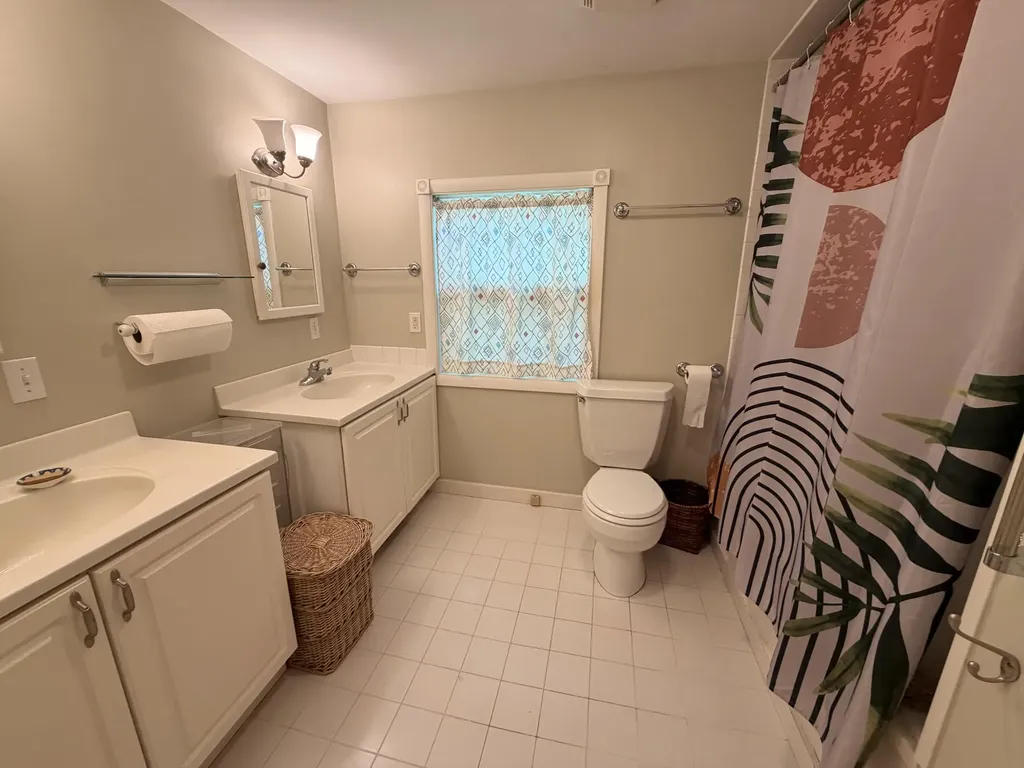 11 Prospero Lane Brooklin ME 04616